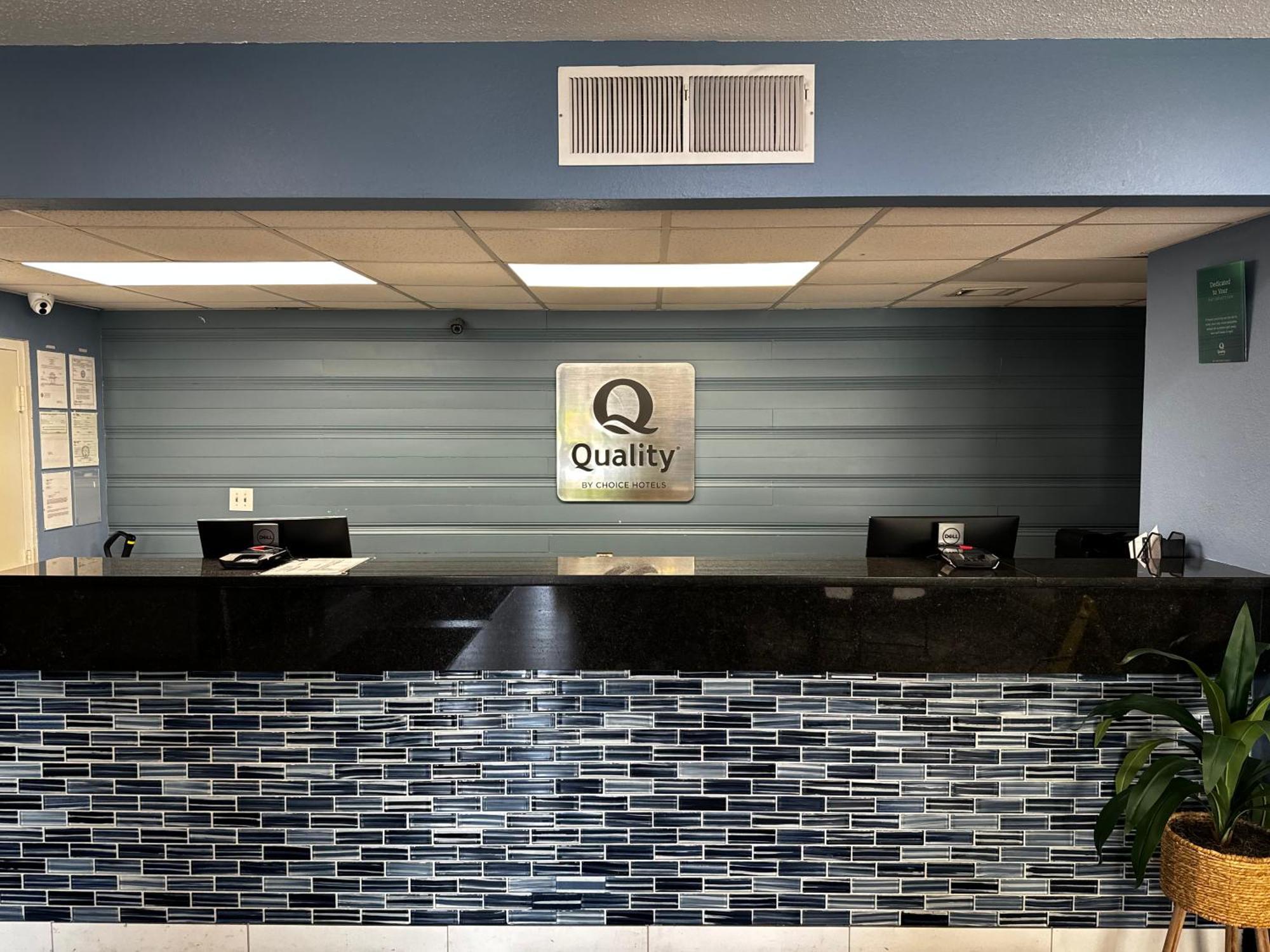 Quality Inn & Suites Silverton Eksteriør billede