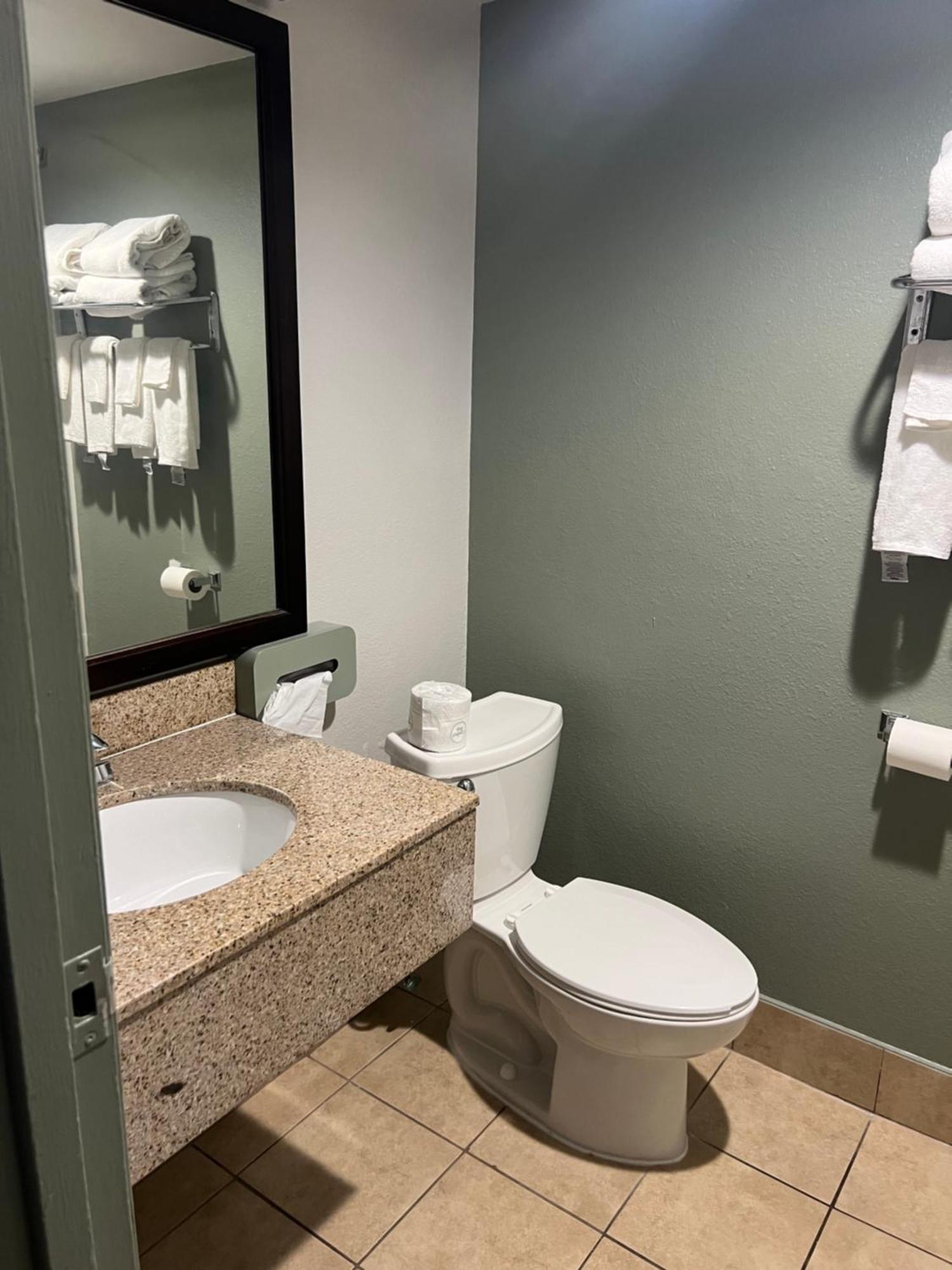 Quality Inn & Suites Silverton Eksteriør billede