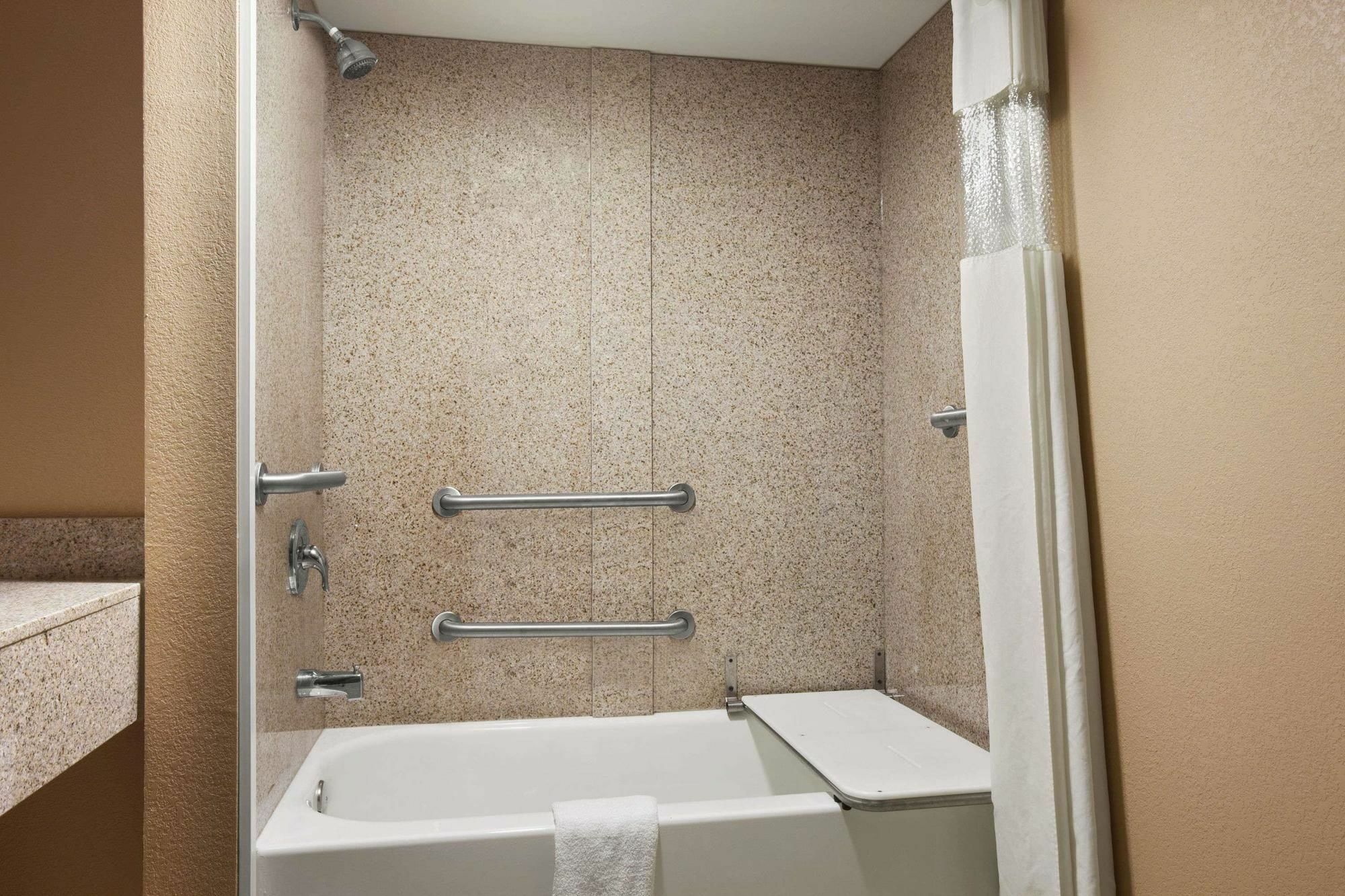 Quality Inn & Suites Silverton Eksteriør billede